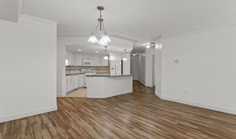 65 Hawthorne Dr 106, Bedford, NH 03110