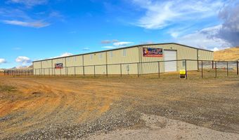 825 E Cannonball Dr, Big Water, UT 84741