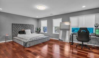 315 Parisen Ave, Bayville, NJ 08721