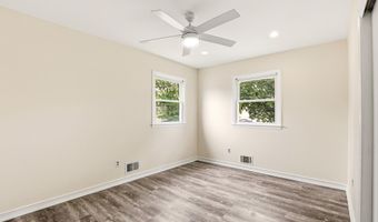 853 Neptune Ave, Beachwood, NJ 08722