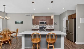 1906 Duff Ave, Ames, IA 50010