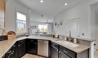6412 MAYRA SHORES Ln, Apollo Beach, FL 33572