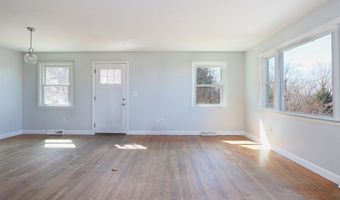 441 Tower Rd, Barnet, VT 05821