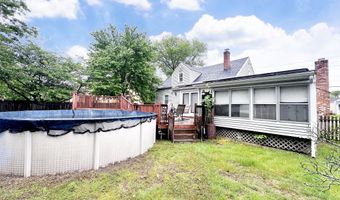 29 Hooker Rd, Bridgeport, CT 06610