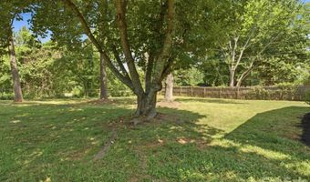 3633 Rosehaven Dr, Charlotte, NC 28205