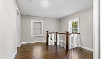 914 Chamberlain Hwy, Berlin, CT 06037