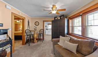 1207 Emma Ave, Des Moines, IA 50315