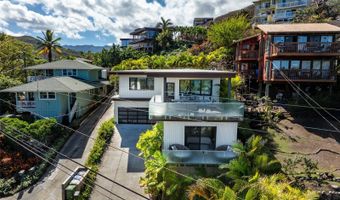 851 Aalapapa Dr, Kailua, HI 96734