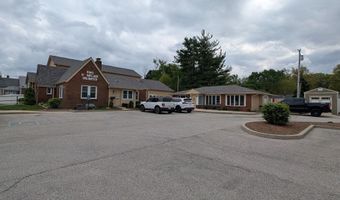 305 E 38th St, Anderson, IN 46013
