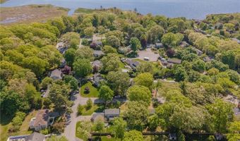 5 Indigo Rd, Barrington, RI 02806