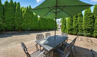 21 Lincoln Ave, Andover, NJ 07801