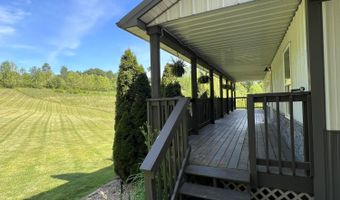 42491 Quail Hollow Ct, Albany, OH 45710