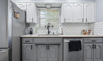 2006 Yorktown Ct, Ardmore, OK 73401