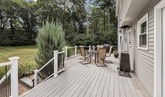 5 Strawberry Ln, Billerica, MA 01821