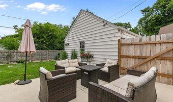 1521 S MEMORIAL Dr, Appleton, WI 54915