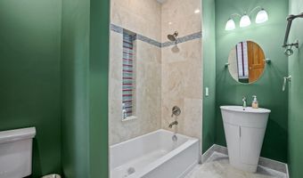 7230 BEVERLY St, Annandale, VA 22003