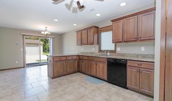 342 Benit Dr #4, Arnolds Park, IA 51331