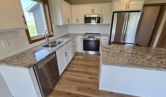 1309 18th St NE, Austin, MN 55912