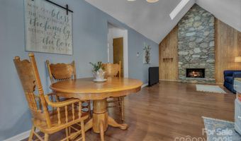 5 Fairway Dr, Arden, NC 28704