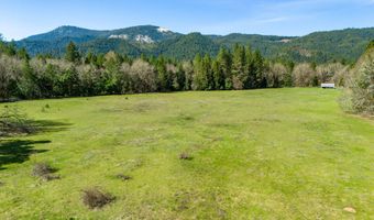 9060 W Evans Creek Rd, Rogue River, OR 97537