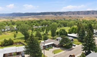 83 Magnolia St, Casper, WY 82604