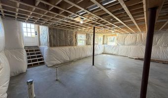 55 Forest Dr, Arundel, ME 04046