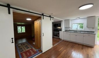 36 Island Dr, Bridport, VT 05734