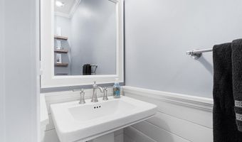 61 Cliffwood Dr, Allentown, NJ 08501