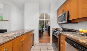 421 Bellevue Ave 2A, Newport, RI 02840