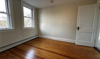 100 Maple Ave, Barrington, RI 02806