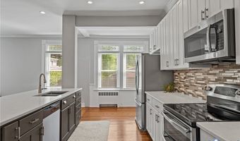 802 S Center St, Ashland, VA 23005