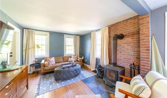 6196 Flat River Rd, Coventry, RI 02827