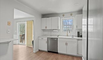 3 Cold Spring Dr, Alloway, NJ 07422