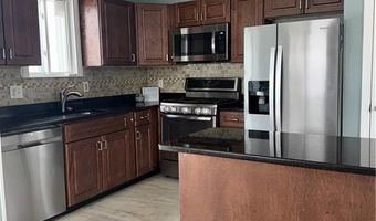 231 Smith St, Warwick, RI 02886