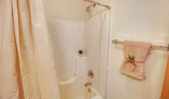 101 Serenity Dr, Alton, IL 62002