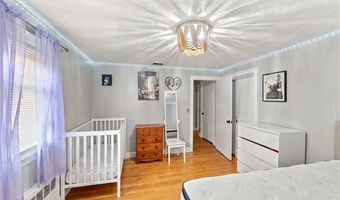 216 Hyde St, Cranston, RI 02920