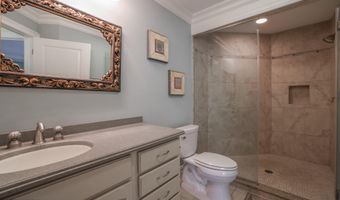 420 Nelson Ave, Beach Haven, NJ 08008