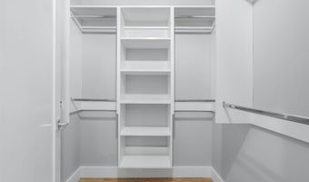 88 W 20TH St 1, Bayonne, NJ 07002