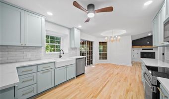 5 Dunvegan Ln, Bella Vista, AR 72715