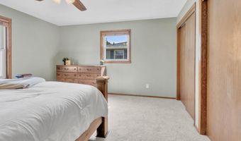 1724 SCHAEFER Cir, Appleton, WI 54915