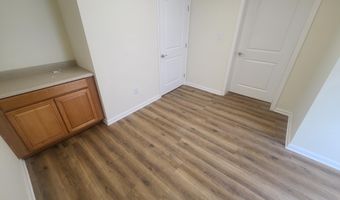 614 S DUPONT UNIT B Hwy, Dover, DE 19901