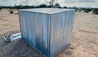 48561 Mountain View Rd, Bouse, AZ 85325