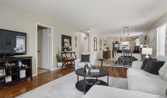 3539 Potts Dr, Akron, OH 44203