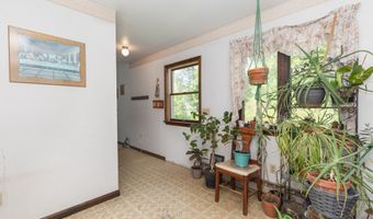 21 Bethpage Dr, Bethel, CT 06801
