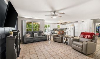 10823 Wyllia Rd, Benton, AR 72019