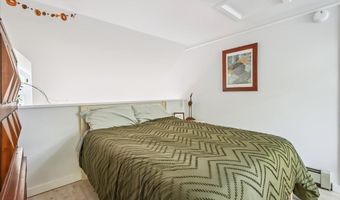 72 Lakeview Ter Unit D, Burlington, VT 05401