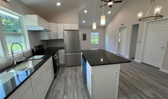 513 ORANGE St, Auburndale, FL 33823
