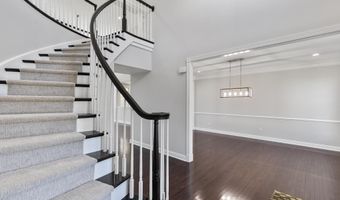 1840 Tapadera Dr, Ann Arbor, MI 48103