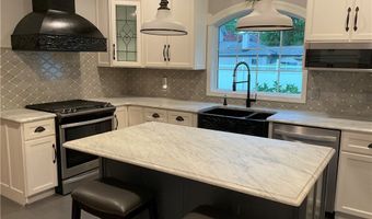 1926 Walnut Blvd, Ashtabula, OH 44004