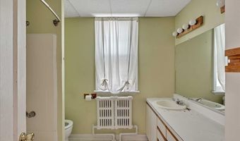 24 Summit Ave, Albany, NY 12209